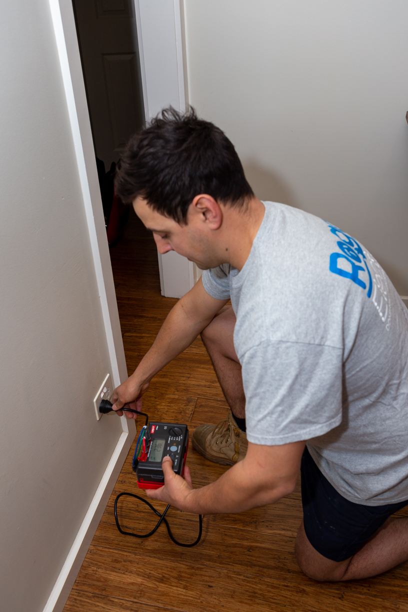 Domestic Electrical Contractor